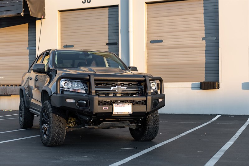 ARB Summit Bar Off-Road Front Bumper Fits 2017-2020 Chevrolet Colorado - Black Steel, Winch-Ready with Fog Lights & Antenna Mount (1 pc)