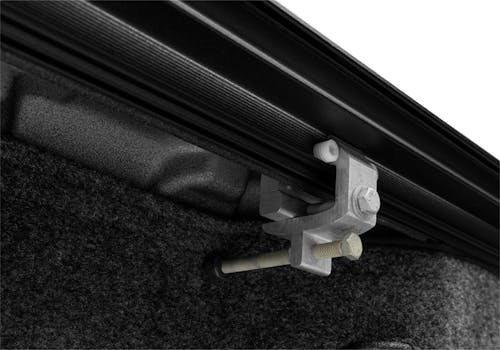 Retrax Hard Power Retractable Tonneau Cover Matte Black 5 Ft Fits 2015-20 Chevrolet Colorado