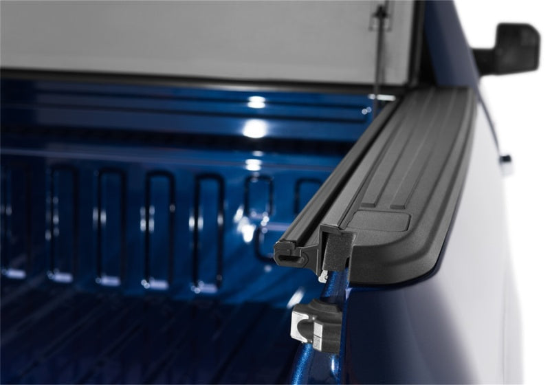 BAKFlip FiberMax Folding Tonneau Cover 78.9 In. Fits 2015-20 F150