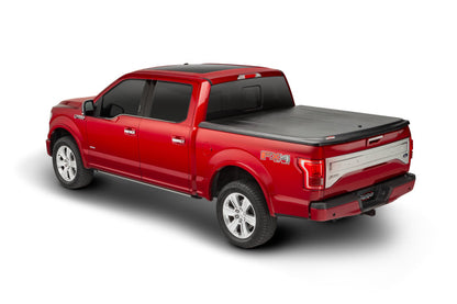 UnderCover SE Hinged Tonneau Cover 5'9" Fits 2007-13 Silverado