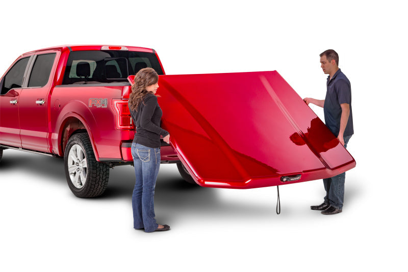 UnderCover Elite LX Hinged Tonneau Cover 5'7" Fits 2015-20 F150