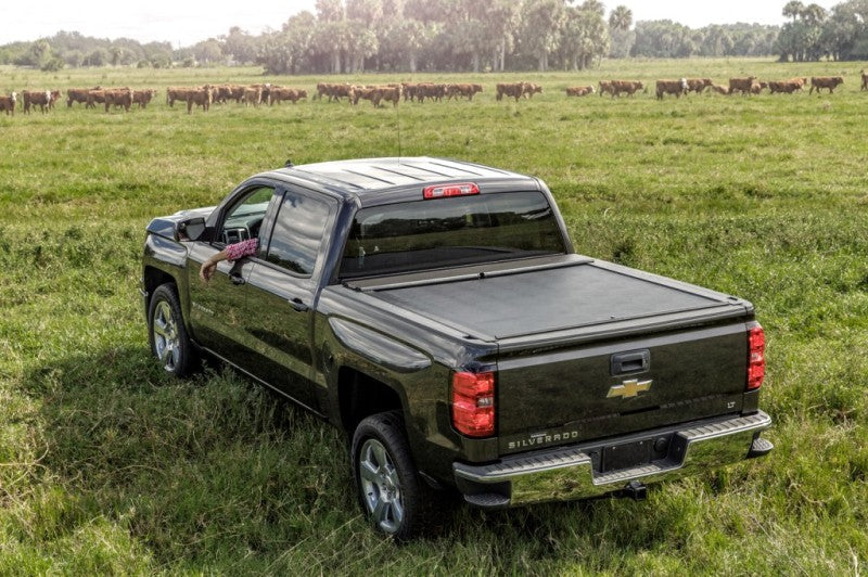 ROLL-N-LOCK M-Series Soft Retractable Tonneau Cover 78.0 In. Fits 2002-08 Ram 1500 and 2003-09 Ram 2500/3500