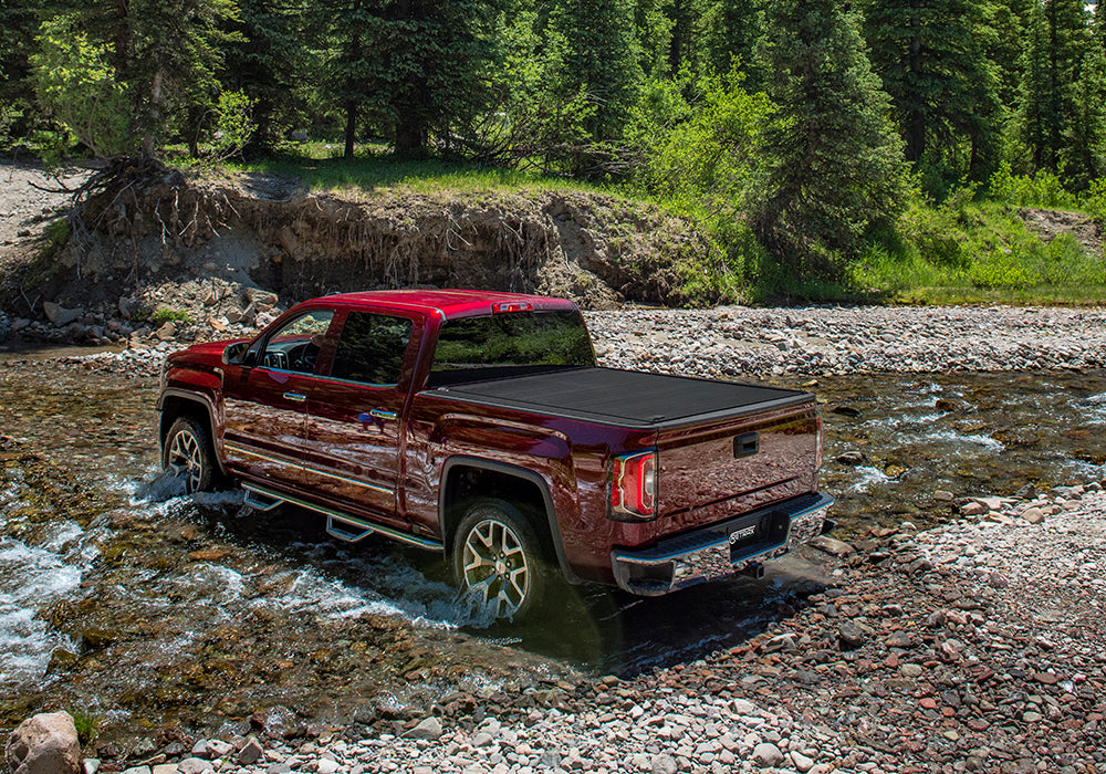 Retrax Hard Manual Retractable Tonneau Cover Matte Black 4.5 Ft Fits 2005-20 Toyota Tacoma