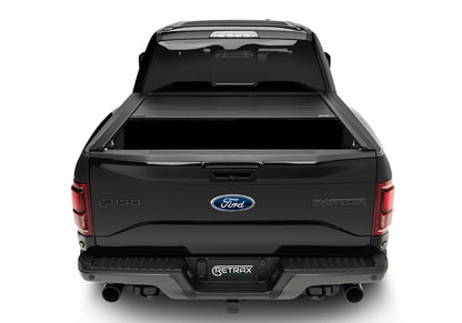 Retrax Hard Manual Retractable Tonneau Cover Matte Black 6 Ft Fits 2015-20 Chevrolet Colorado