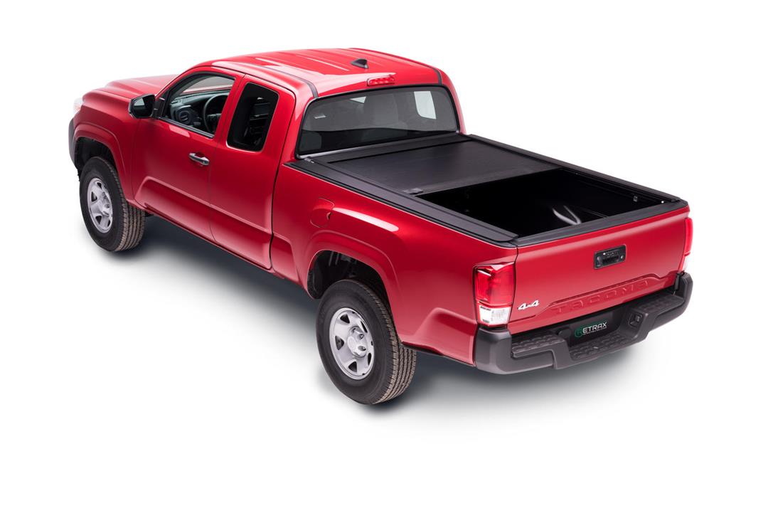 RetraxÂ 70863 Tonneau Cover, Black Matte 6.5 Ft.