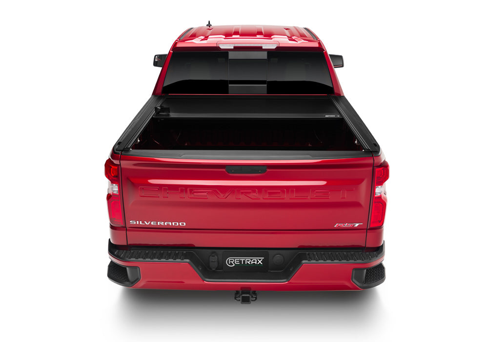 RETRAX Hard Manual Retractable Tonneau Cover Matte Black 5.8 Ft Fits 2019-2023 Ram 1500