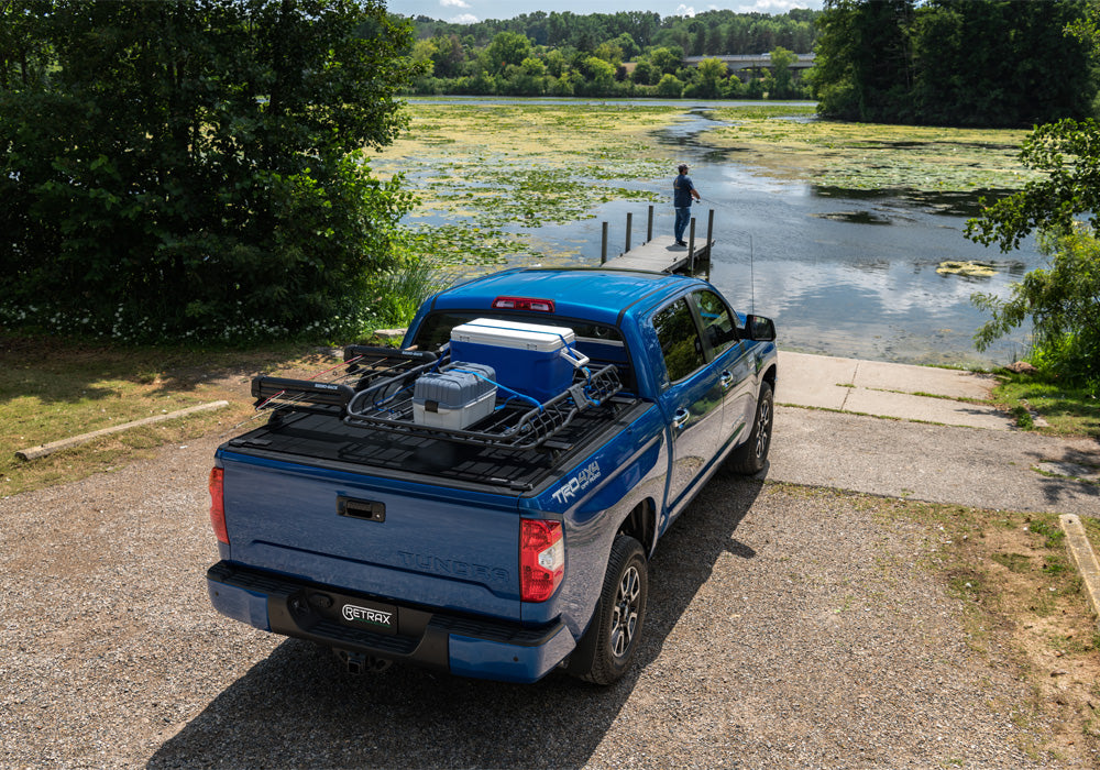 Retrax Hard Manual Retractable Tonneau Cover Matte Black 5.7 Ft Fits 2015-20 Ford F-150