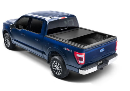 RETRAX Hard Manual Retractable Tonneau Cover Matte Black 4.5 Ft Fits 2017-2023 Honda Ridgeline