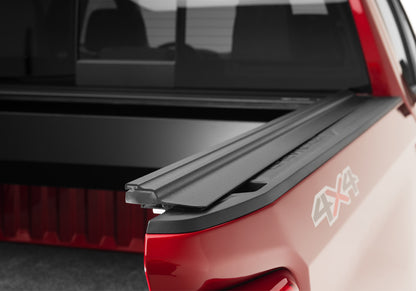 RETRAX Hard Manual Retractable Tonneau Cover Matte Black 5.8 Ft Fits 2019-2023 Ram 1500