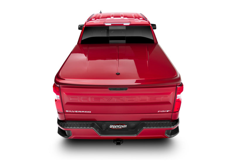 UnderCover LUX Hinged Tonneau Cover 5'9" Fits 2019–24 Silverado - Satin Steel Metallic