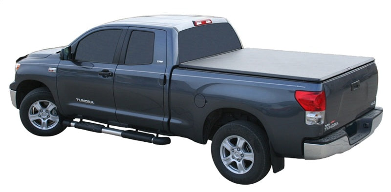 TruXedo TruXport Soft Roll-Up Tonneau Cover 5'6" Fits 2014-21 Tundra w/ Deck Rail